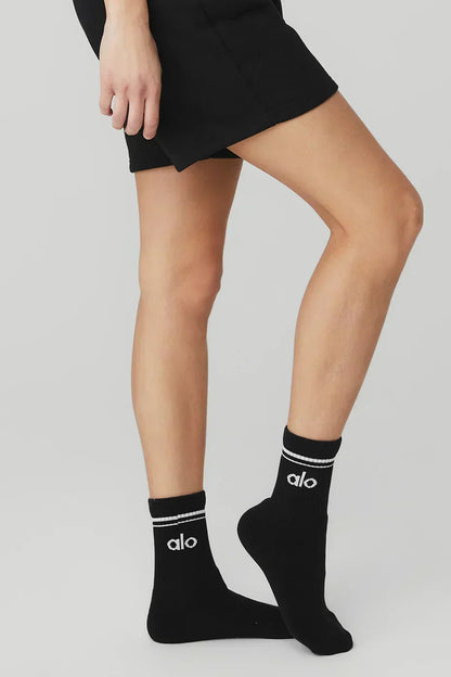Unisex retro-style mid-calf socks - Black